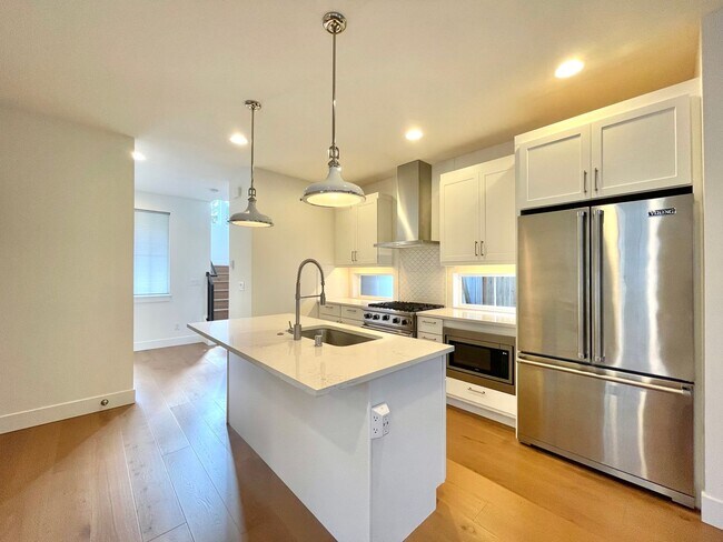 Foto del edificio - Great Home for rent