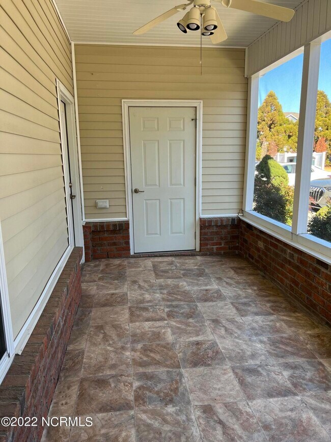 1928 Tara Ct Unit 101, Greenville, NC 27858 Condo for Rent in Greenville, NC