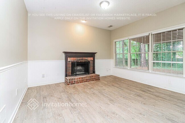 Building Photo - 7010 Surrey Dr