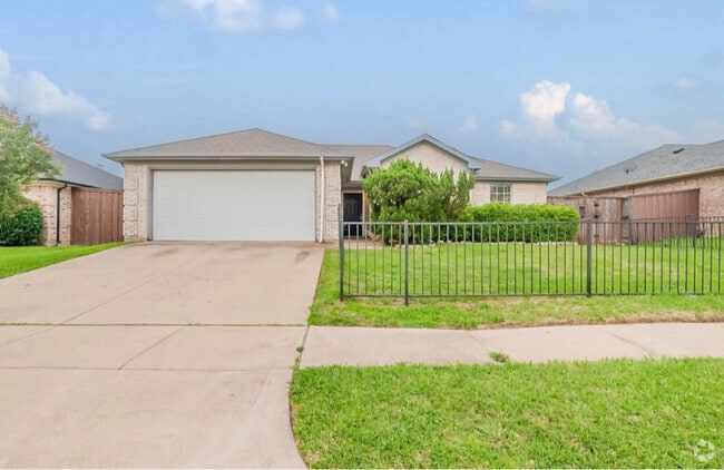 Building Photo - 904 Havenbrook Dr