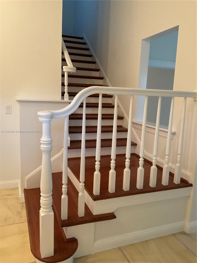 Building Photo - 4570 Sabal Palm Rd