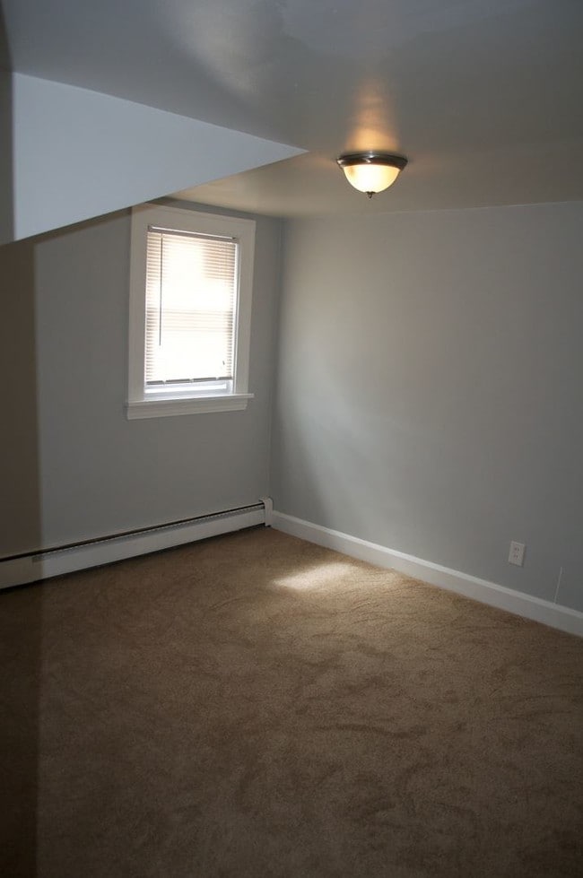 Building Photo - 6115 Merkle Ave