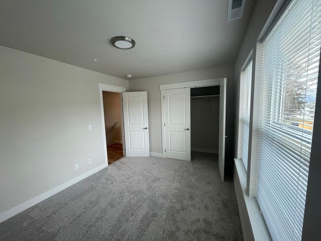 Foto del edificio - 430 S 2nd St