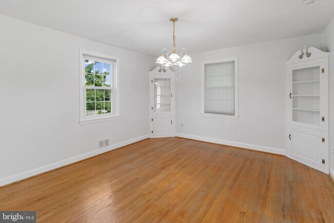 Foto del edificio - 15118 Liberty Grove Dr