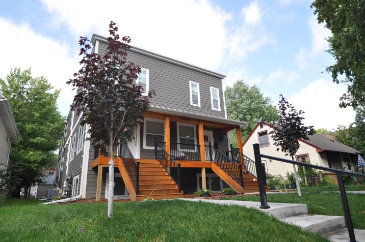 Primary Photo - Nearly new fabulous two-bedroom, one-bathr...