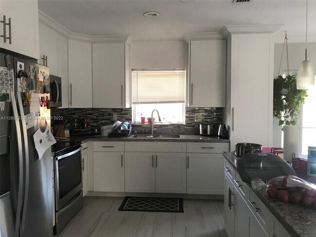 Foto del edificio - 15563 SW 107th Pl