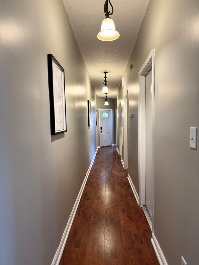 Foto del edificio - 43 W Fall Creek Parkway South Dr