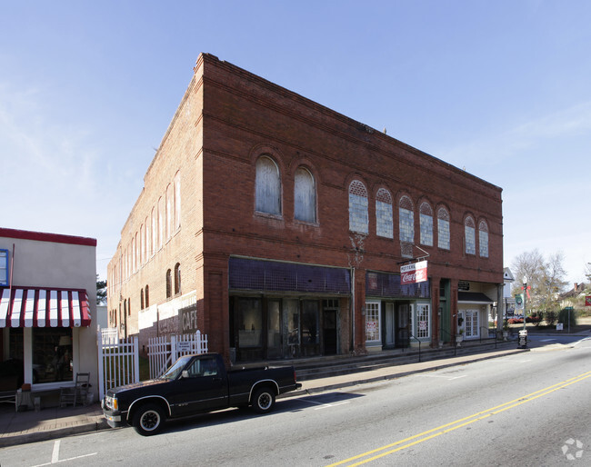 Primary Photo - Potter's Lofts