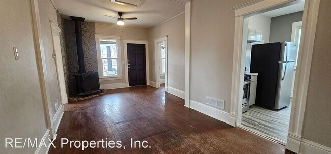 Foto del edificio - 3 br, 1 bath House - 1016 W Cucharas St
