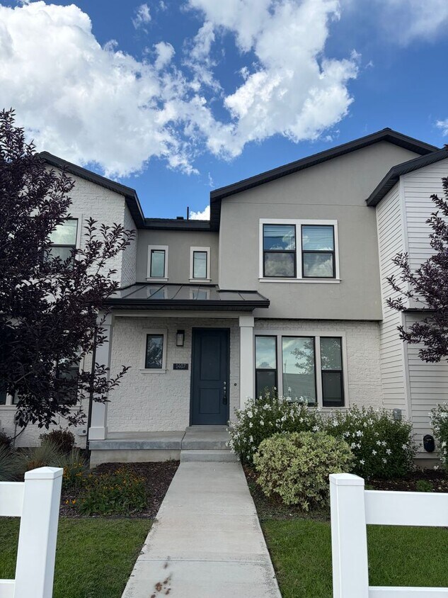 Photo - 1407 West 11380 South