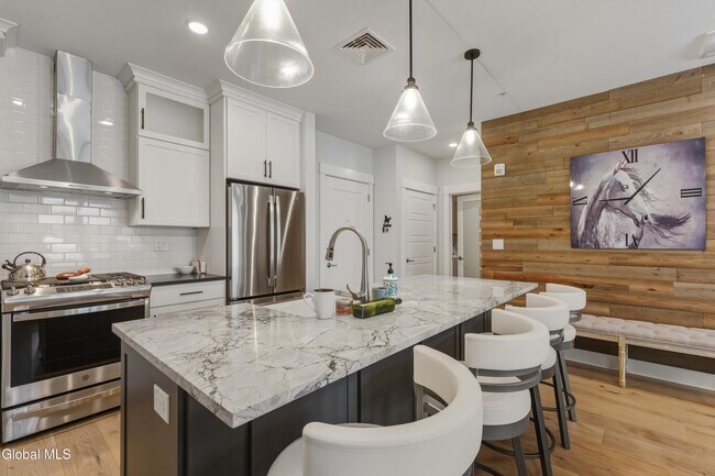 Foto del edificio - 116 West Ave