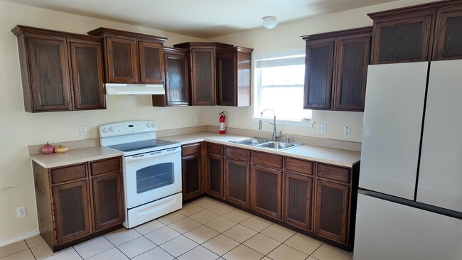 Building Photo - 6114 Monaguillo Dr