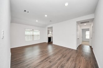 Building Photo - 32615 Orchard Haze Dr