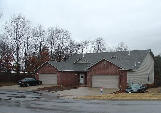 Building Photo - 1507 NW Bell Royal Ct