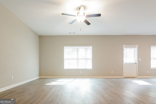 Building Photo - 1012 Nandina Ct