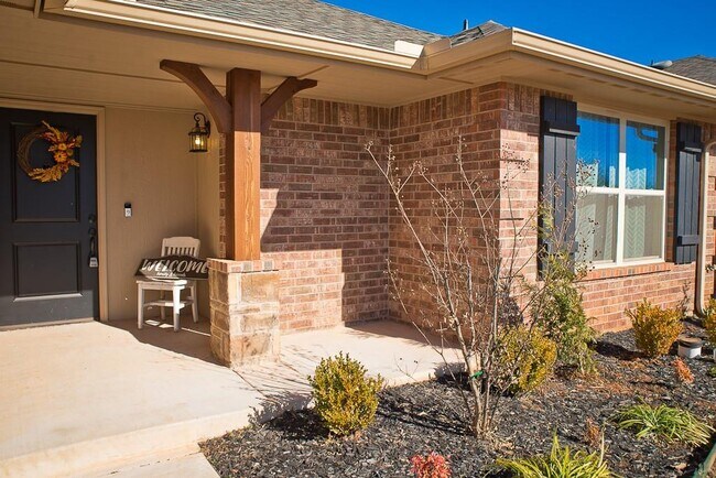 Building Photo - 3913 Caraway Ln