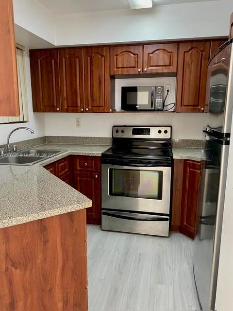 Foto del edificio - 8335 SW 152nd Ave
