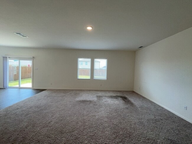 Building Photo - 5600 Dublin Ln