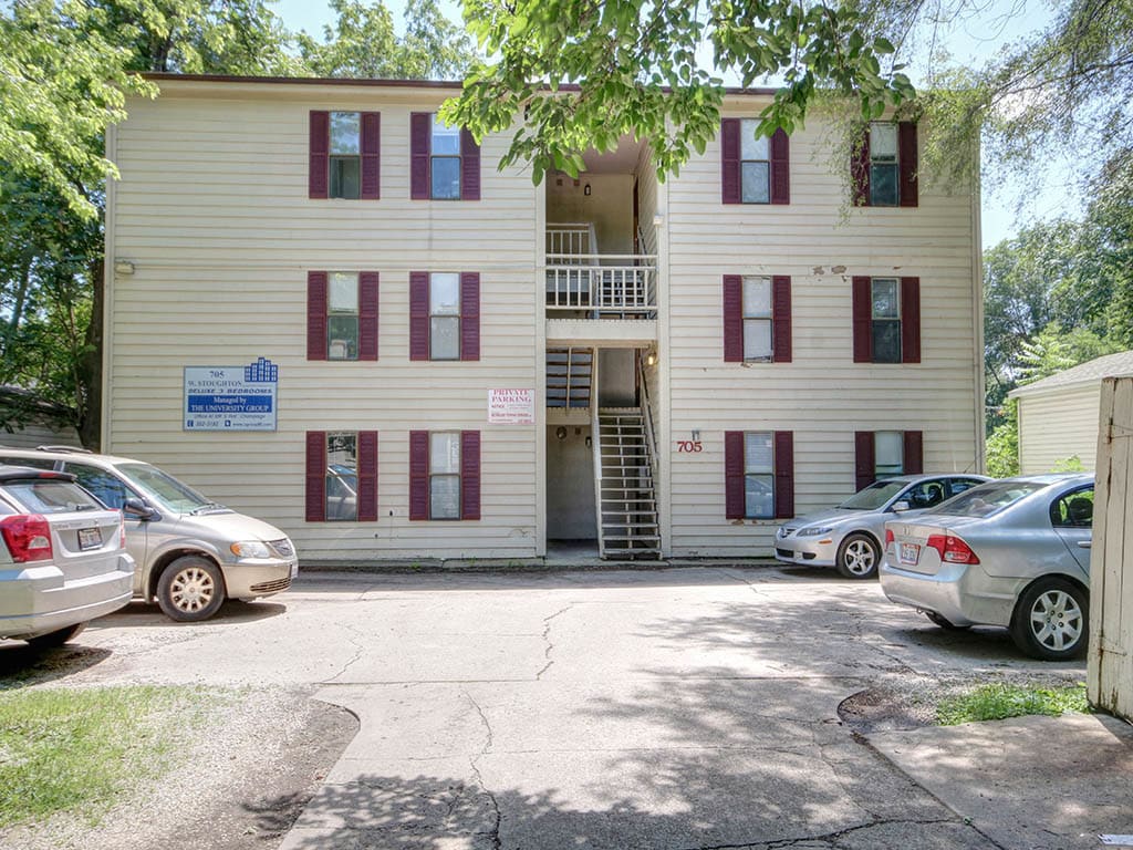 Primary Photo - 705 W. Stoughton