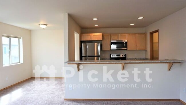 Building Photo - Charming Low Maintenance 3 Bedroom in Pulsbo