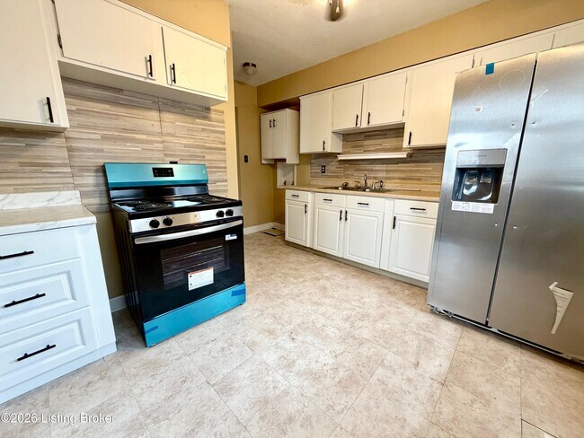 Building Photo - 6104 Culloden Dr