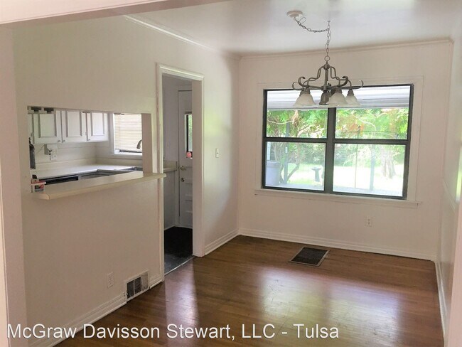Building Photo - 3 br, 1 bath House - 4676 S. St. Louis Avenue