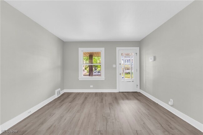 Building Photo - 4455 W 48th St