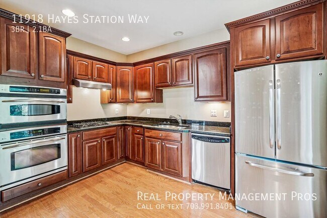 Building Photo - Qualify for a Zero Deposit?