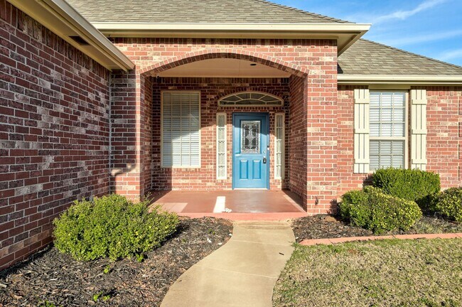 Foto del edificio - Remodeled 3BD/3BTH Home In  Cedar Pointe G...