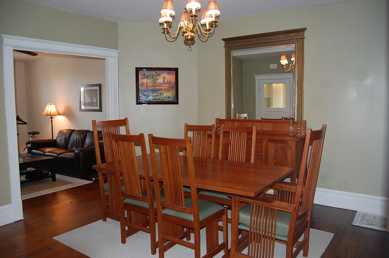 Dining Room - 1150 Central Ave