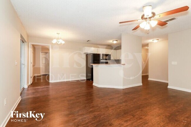 Foto del edificio - 14905 SE 25 Pl