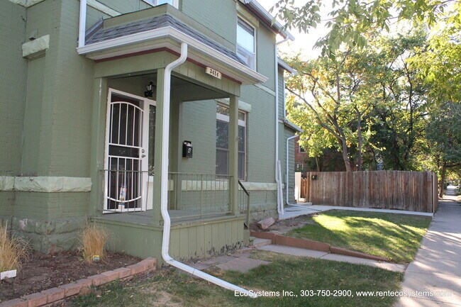 Foto del edificio - Highlands Adorable 1 Bedroom Apartment in ...