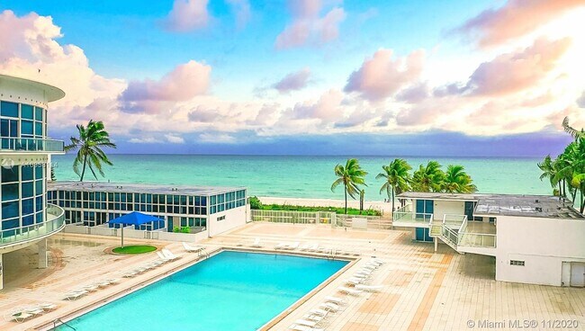 Building Photo - 5445 Collins Ave