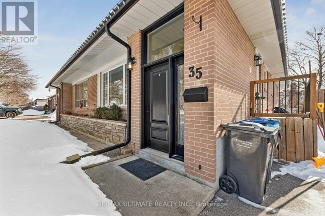 Building Photo - 35 Algonquin Blvd