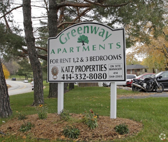 Greenway Apartments Apartments Greendale, WI