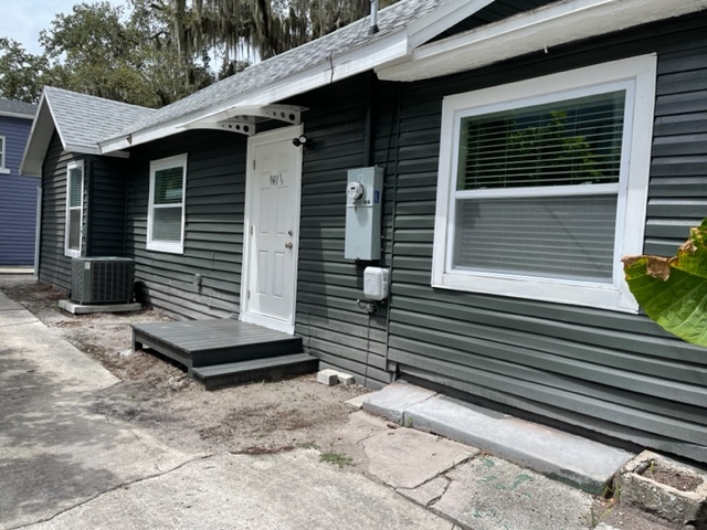 Building Photo - 901 Lake Emerald Dr