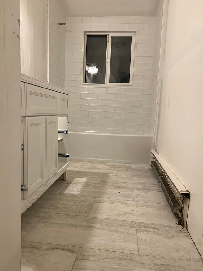 Building Photo - 23 Wentworth Dr