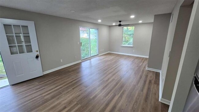 Photo - 3025 Mangum Dr House