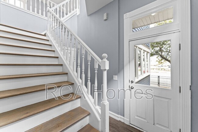 Foto del edificio - 918 N College Ave