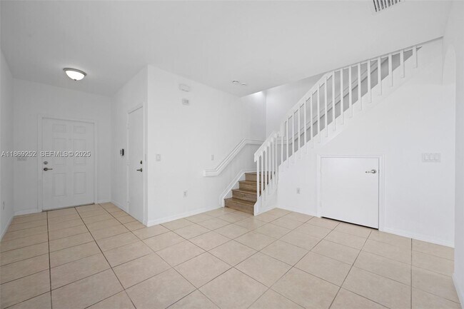 Foto del edificio - 3019 NW 30th Ave