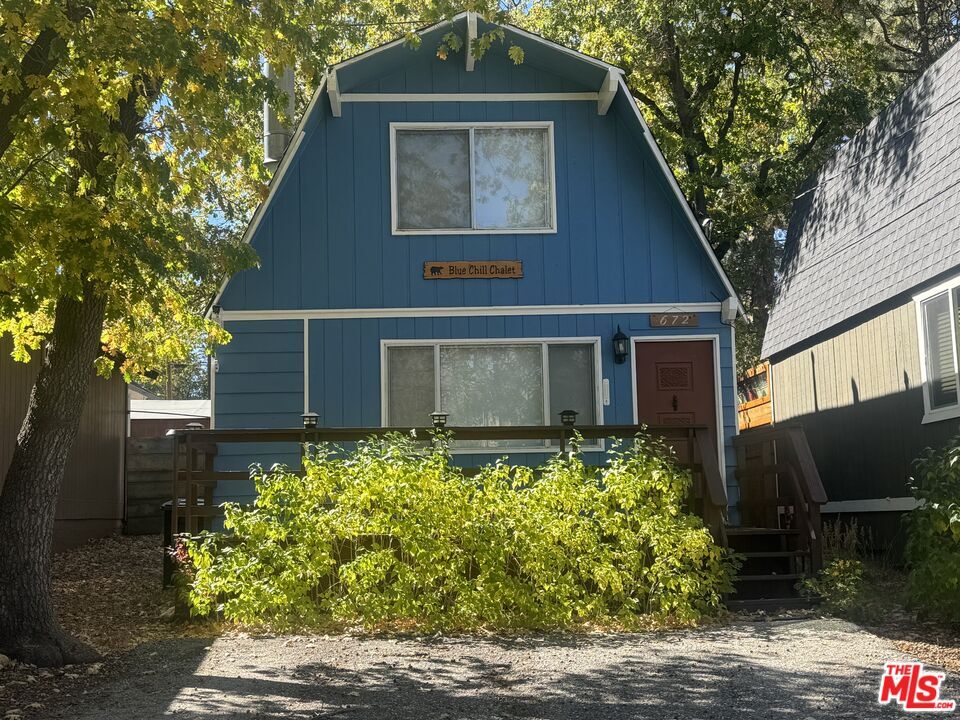 Primary Photo - 672 Holmes Ln