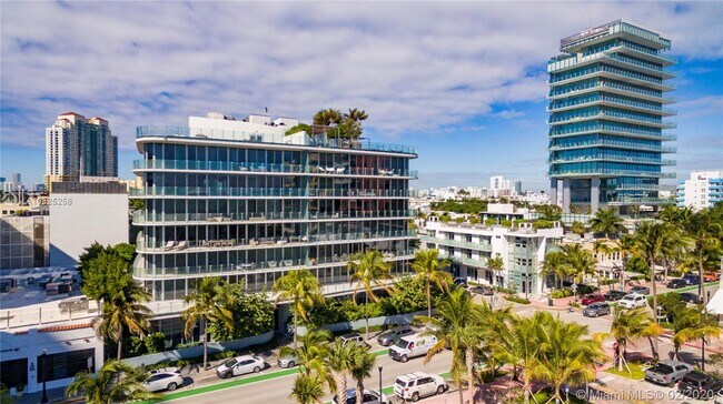 Foto del edificio - 1 Collins Ave