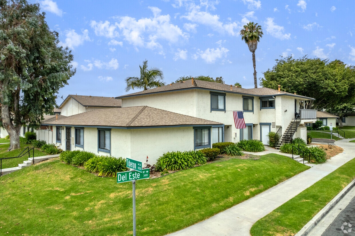 Primary Photo - 4222 Tiberon Dr