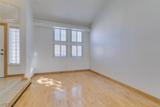 Building Photo - 8801 Cypresswood Ave