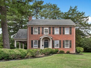 Building Photo - 1206 Libbie Ave
