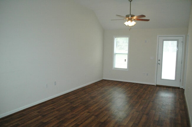 Building Photo - 340 State Rd S-38-239