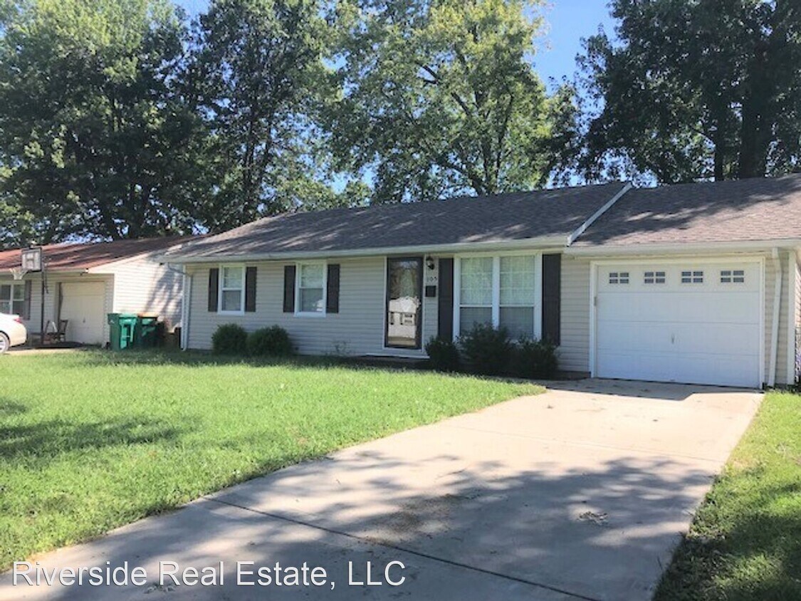 3 br, 1 bath House 105 Spruce St House Rental in O'Fallon, IL