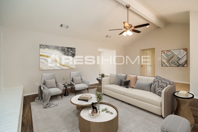 Foto del edificio - 9611 Charter Ridge Dr