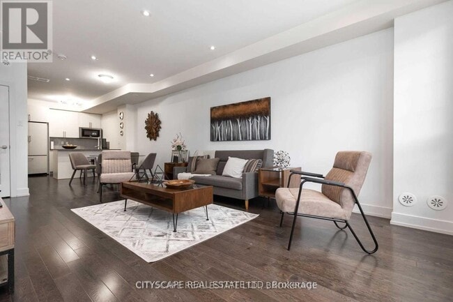 Building Photo - 1060 Lansdowne Ave