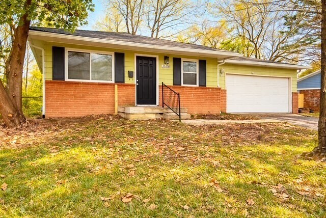 Photo - 3608 Luewan Dr House